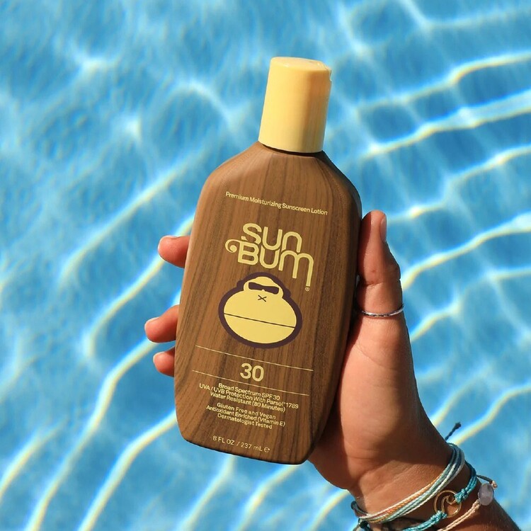SUN BUM PREMIUM MOISTURISING SPF 30 SUNSCREEN LOTION