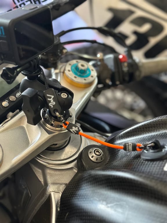 ACTION SPORTS ACHOR  G-FORCE STEM MOUNT BUNDLE