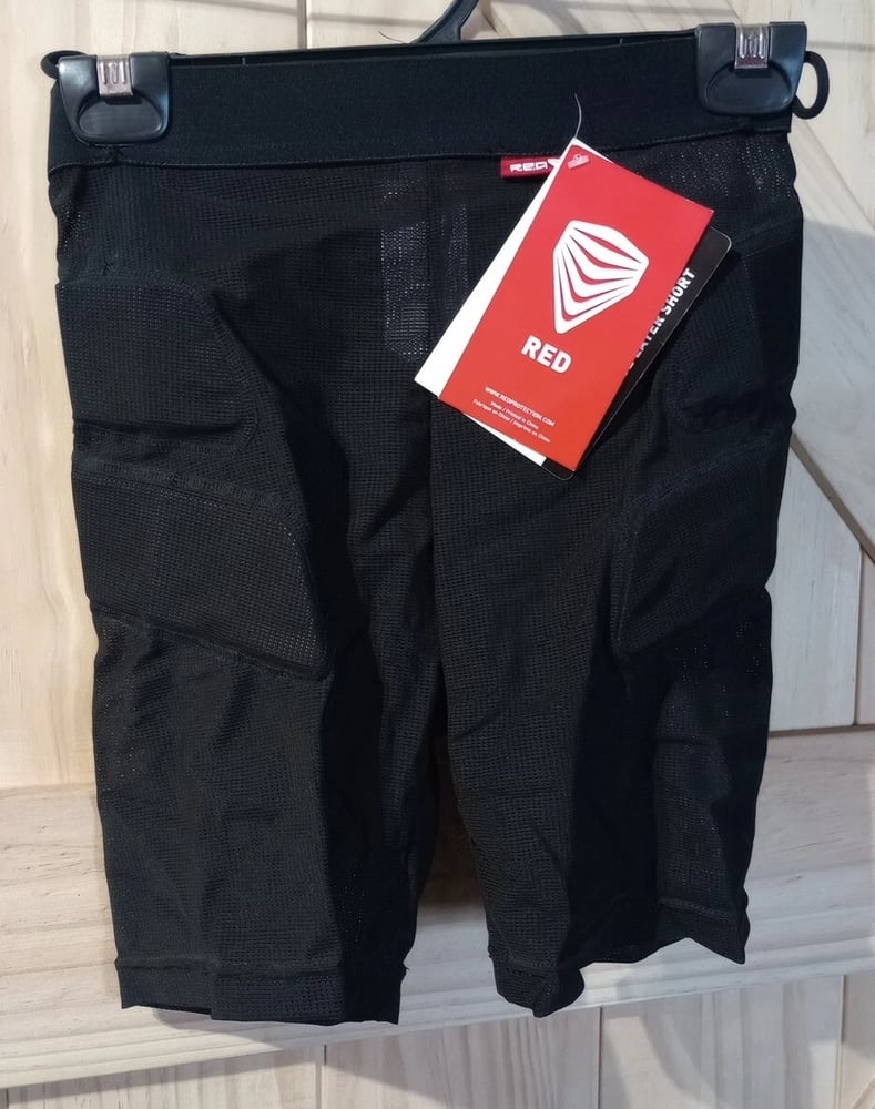 RED BASE LAYER SHORT MENS