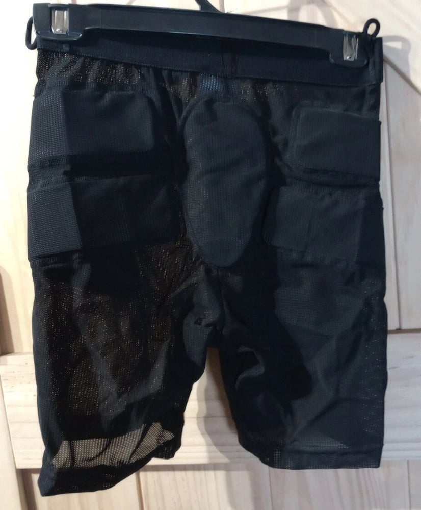 RED BASE LAYER SHORT MENS